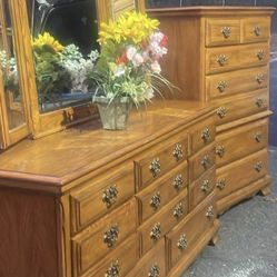American Signature Set Solid Wood Long Dresser, Big Drawers, Big Mirror, Tall Chest. Drawers Sliding Smoothly. Delivery Available 