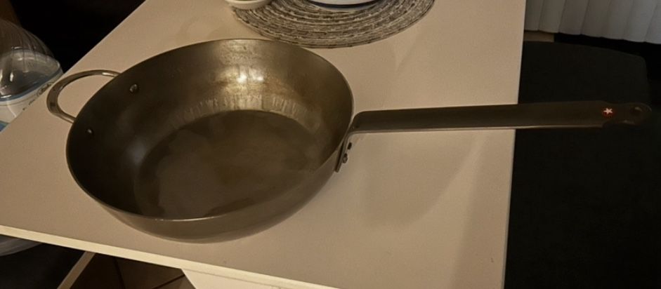 Carbon Steel Pan