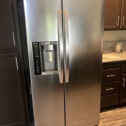 LG Refrigerator 
