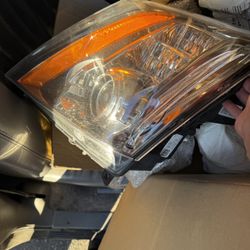 2008 Cadillac CTS HEADLIGHTS 