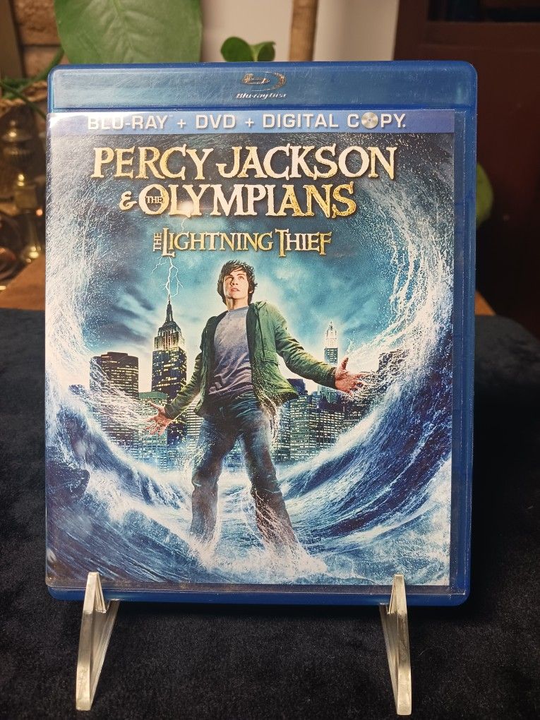 Percy Jackson & the Olympians: The Lightning Thief [Blu-ray] - Blu-ray - GOOD