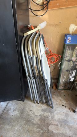 Plastic/metal chairs