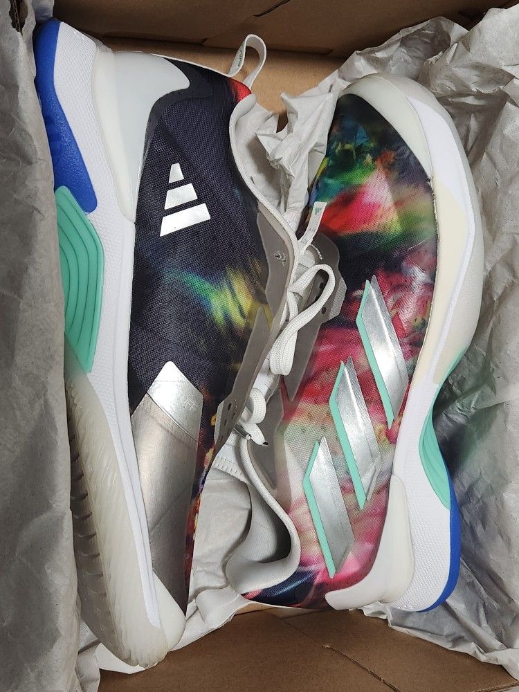 Adidas Avacourt athletic tennis sneakers shoes for women
Size 8-1/2. Multi-colored, silver metallic sneakers. NIB.
***** Cash 💸 only, please.