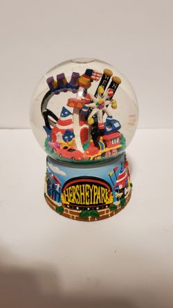 HERSHEY PARK-SNOW GLOBE