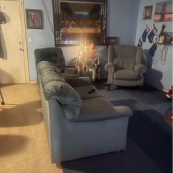 3 piece living room set $450 obo free delivery Fresno/clovis only