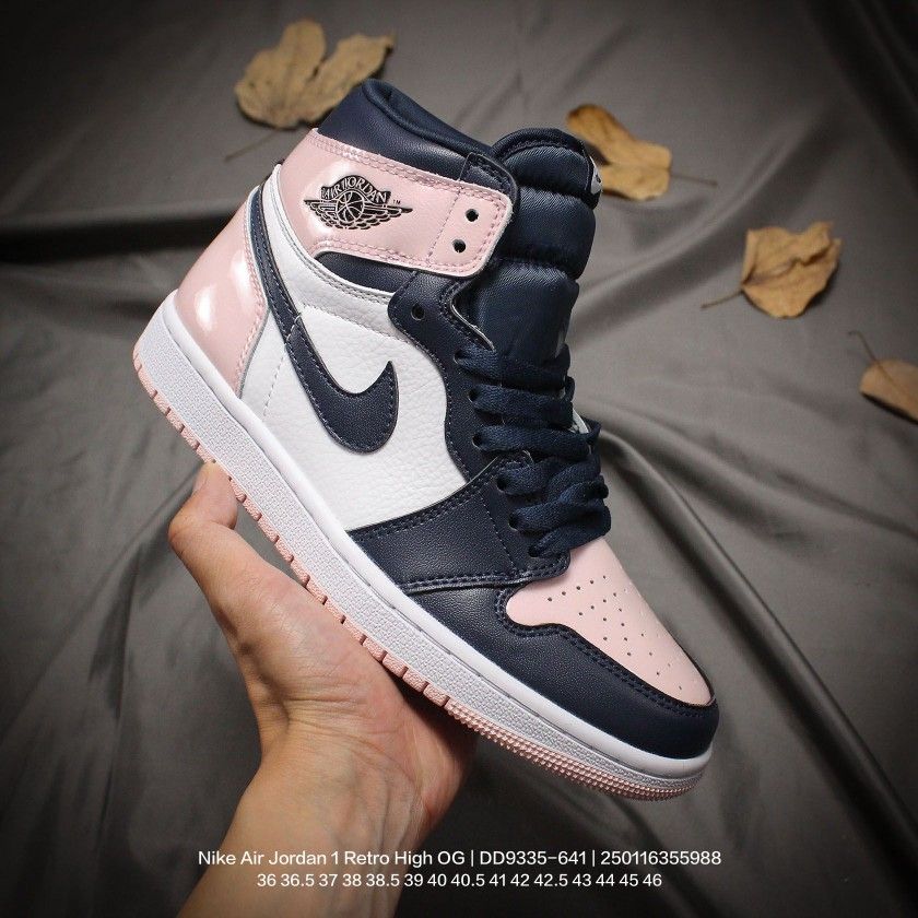 Nike Air Jordan 1 High sneakers