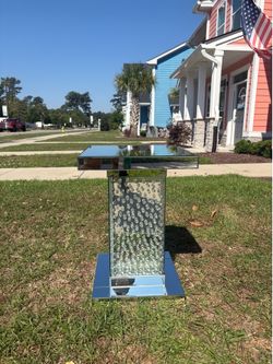 Glam stand brand new
