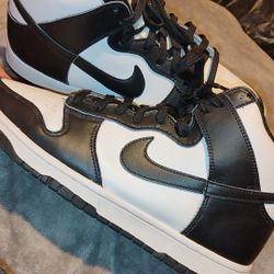 Nike Dunks 