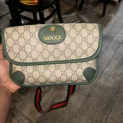 small gucci sling bag