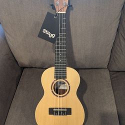 Stagg UC-30 SPRUCE Ukulele w/ Gig Bag And Unopened Strings