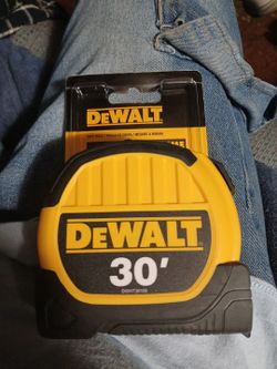 DeWalt 30'