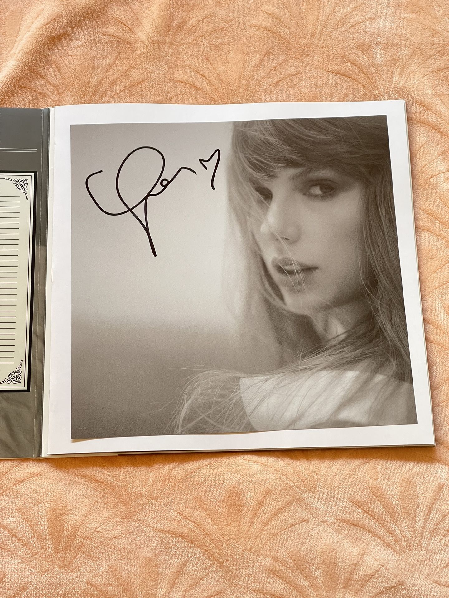 SIGNED - Taylor Swift The Tortured Poets Dept - Vinyl +The Manuscript