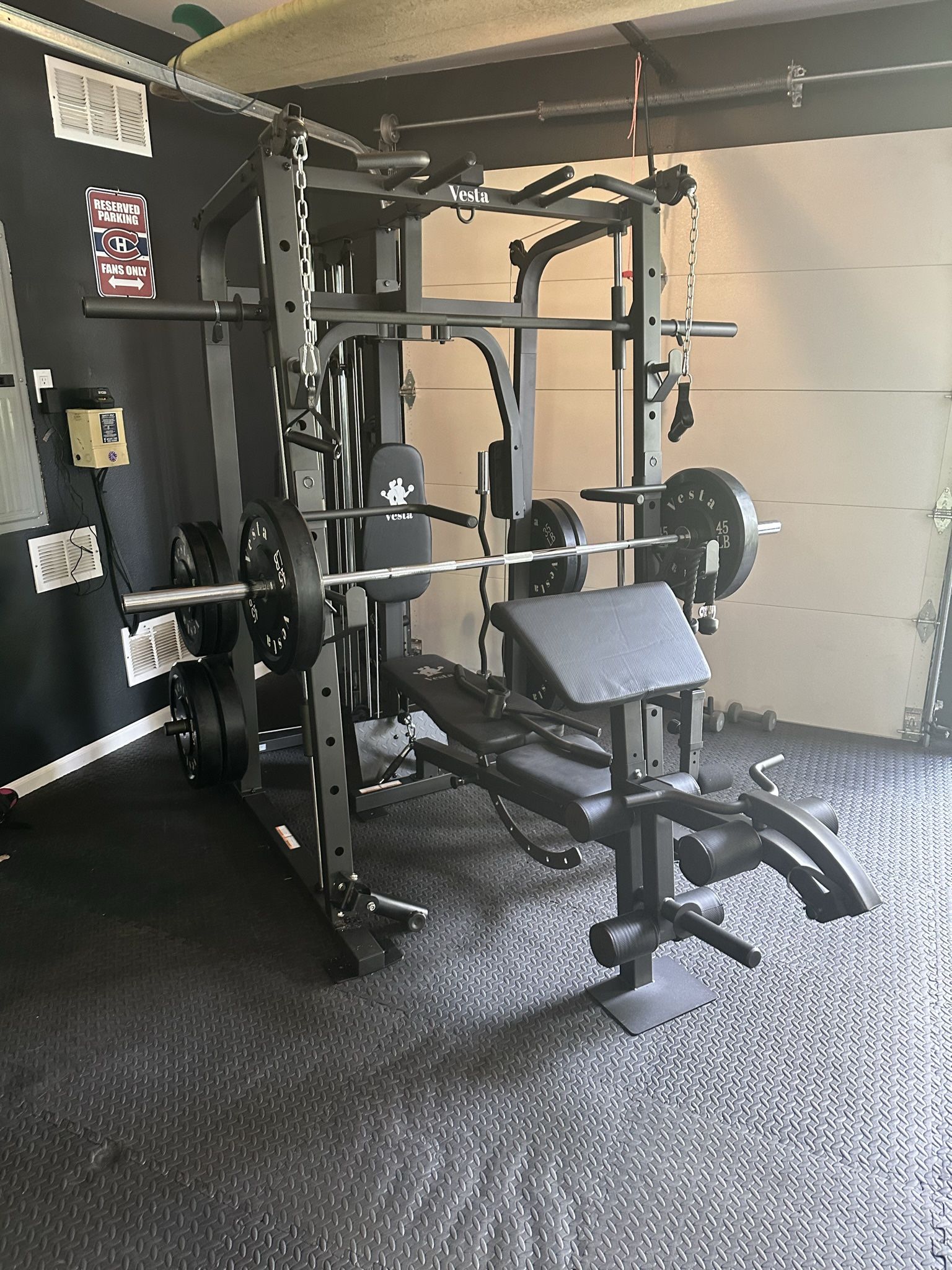 Vesta Fitness Smith Machine 1001 w/Bench Attachment 230lb Bumpers