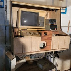 Apple 11e Desktop Monitor with 2 Disks