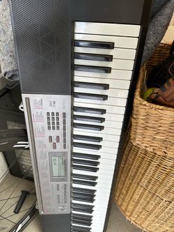 Electronic piano