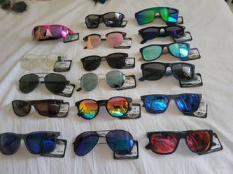 Foster Grant Sunglasses Lot  17 Pairs New with tags.
