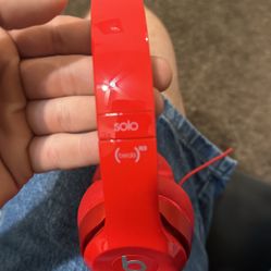 Red Wired Beats Solo 2