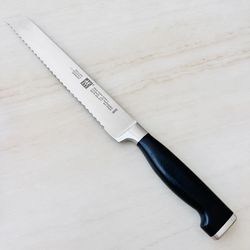 ZWILLING J.A. Henckels TWIN Four Star II 8" Bread Knife 30076-200 Germany