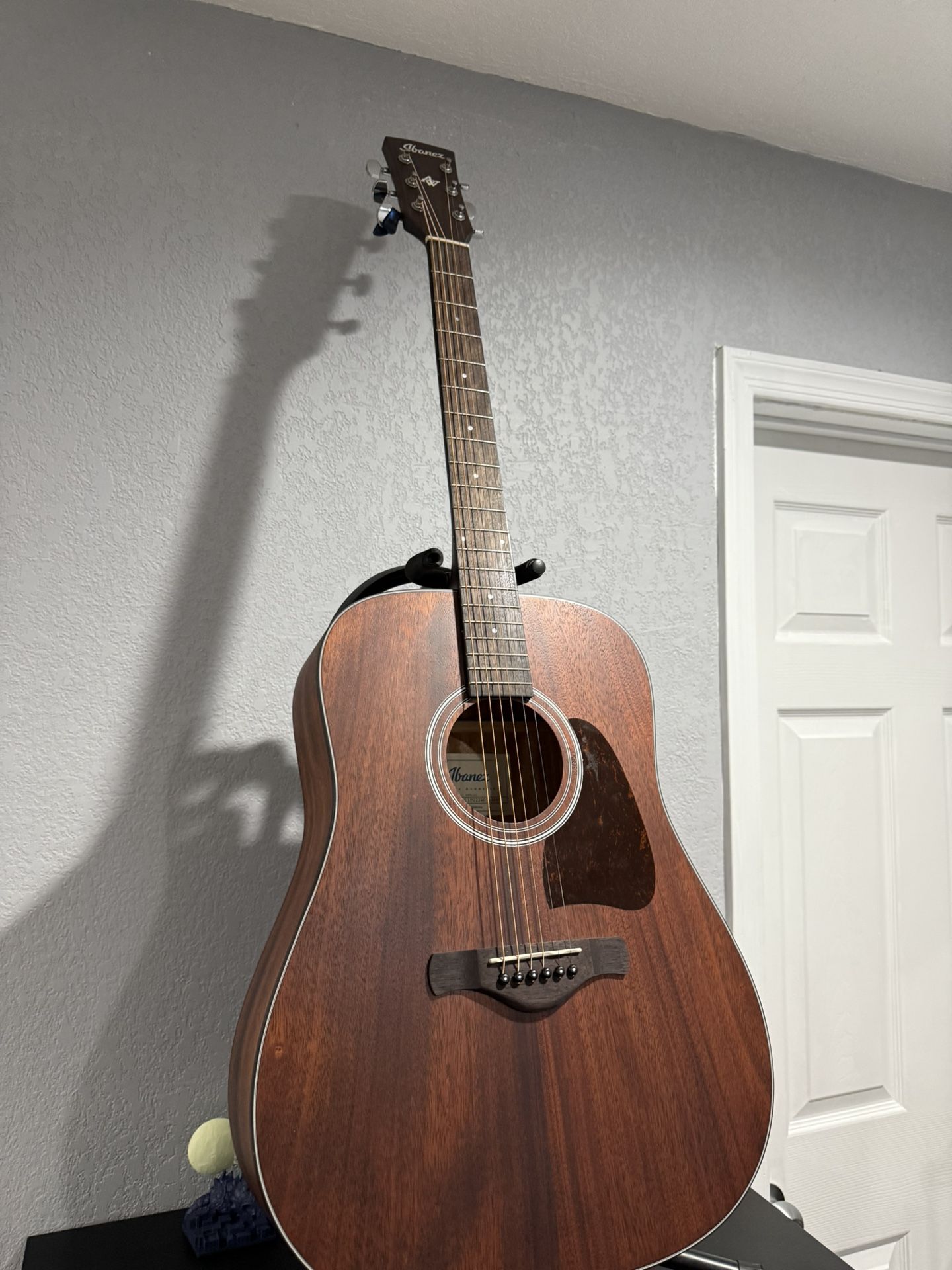 Ibanez AW54OPN acoustic guitar