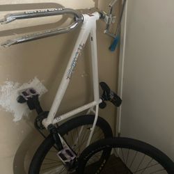 Throne White Oli Slick ‼️ Lmk Trades To Or Cask Offers‼️ 