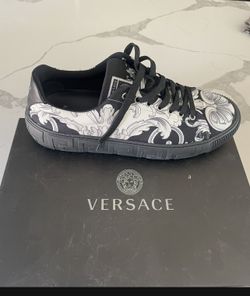 Versace Shoes 