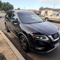 2017 NISSAN ROGUE