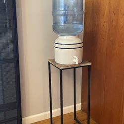 Porcelain  Bottle Water Holder 