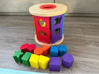 Melissa & Doug Match & Roll Shape Sorter
