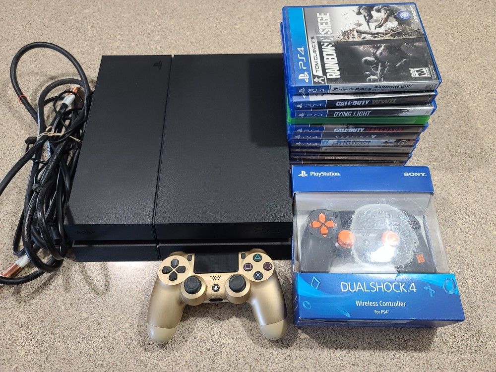 Ps4 With Lots Of Games And 2 Controllers 500gb