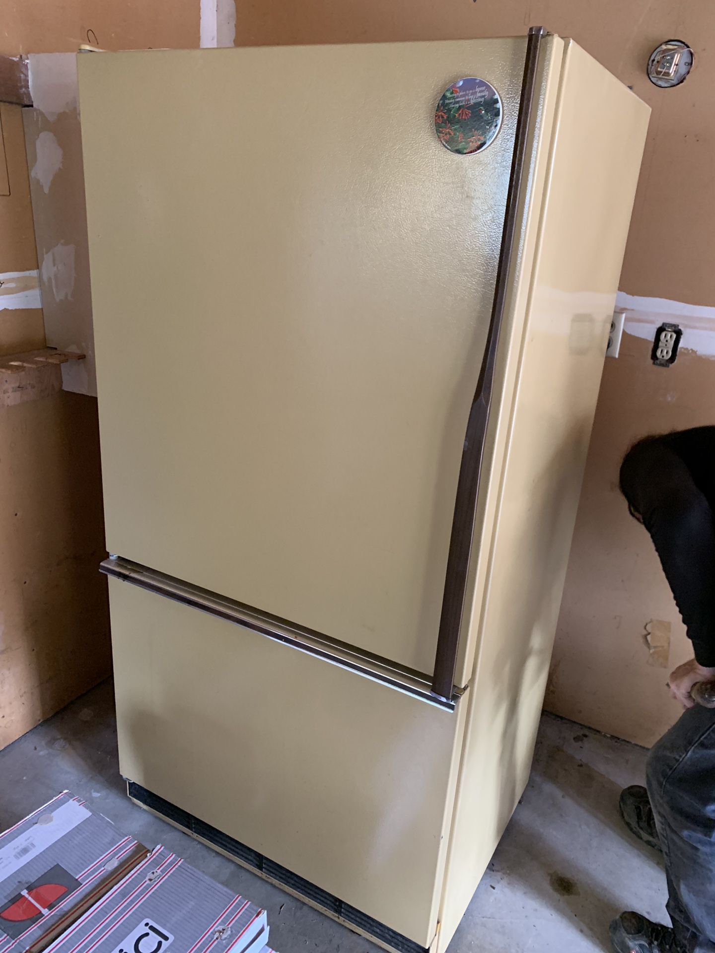 70’s yellow whirlpool fridge/freezer
