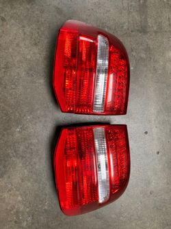 2008-2010 Porsche Cayenne rear tail lights