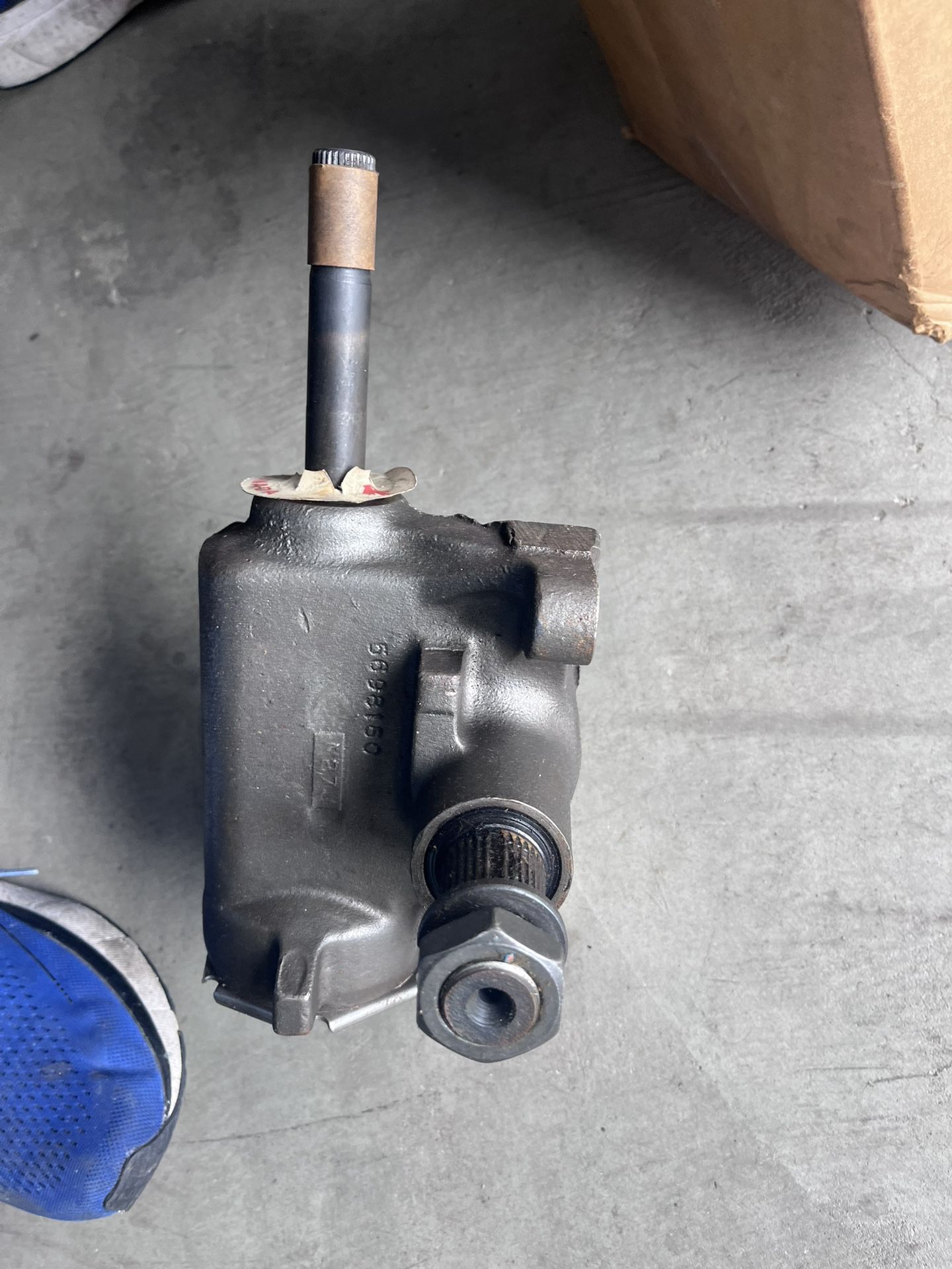 BRAND NEW 67-72 GMC/CHEVY STEERING BOX