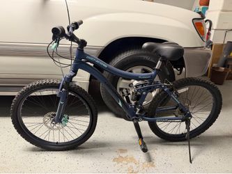 Genesis 24” Full Suspension Mountain Bike – Like New, Aluminum Frame