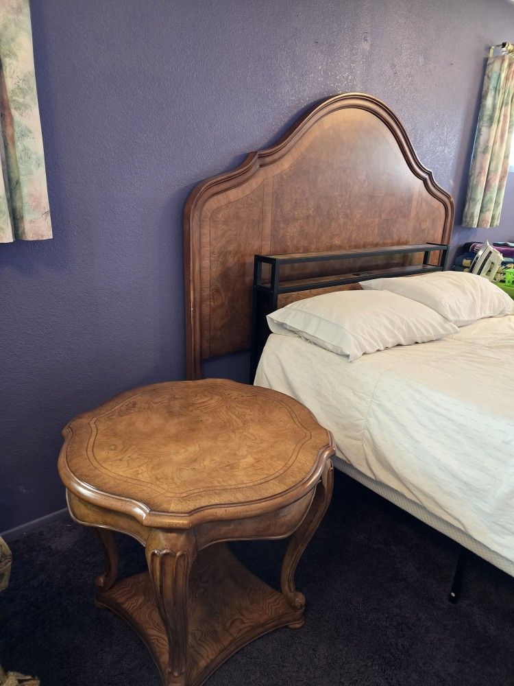 Thomasville King Size Headboard And Table