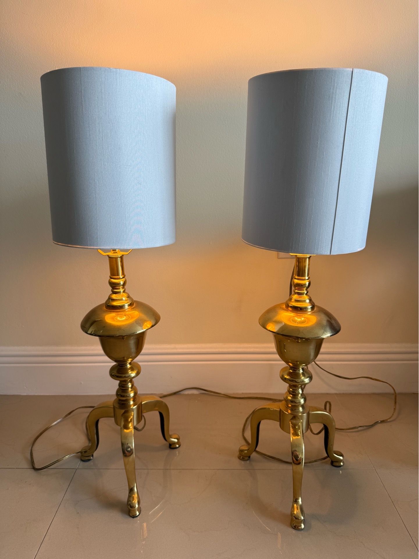 Vintage Golden Brass Mid-Century 3 Leg Table Lamps