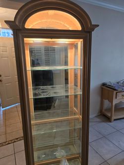 Arched Top Lighted Curio Cabinet