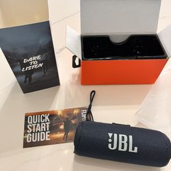 JBL Flip6 Bluetooth Speaker 