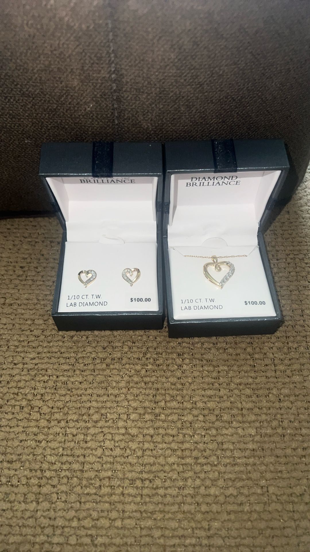 Matching Necklace And Earrings ( Heart~Gold)