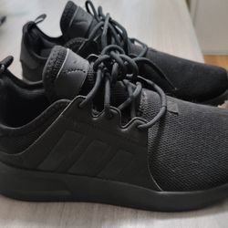 ADIDAS kids Size 5 Fits Women 6 1 /2