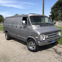 1976 Dodge B200 Boogie Van Project 360 V8 Motor 15” Cragar Wheels 5x4.5