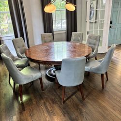 Beautiful 72” Dining Room Table Seats 8 Comfortably 