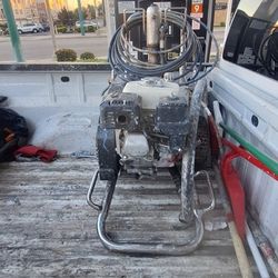 6,900 Speed Flow Gas Paint Sprayer