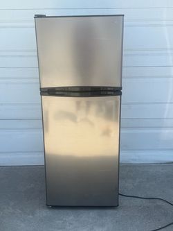 Haier apartment size refrigerator