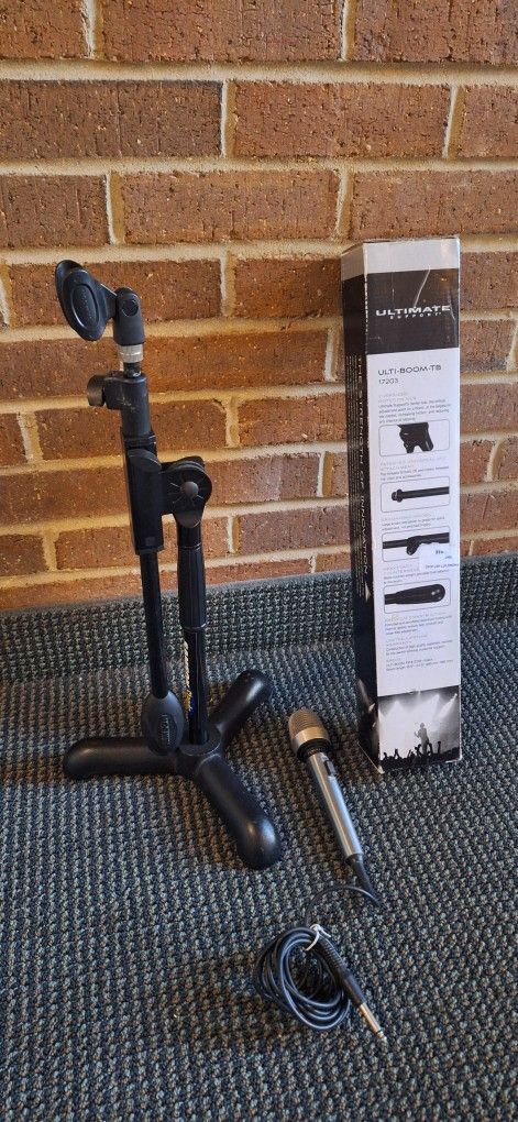 Samson Mini Boom Stand With Vintage Realistic Microphone and New Mic Stand Arm
