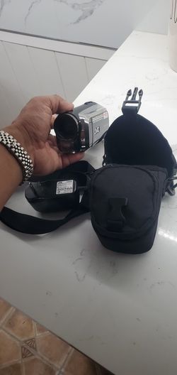 JVC CAMCORDER AND PICTURES