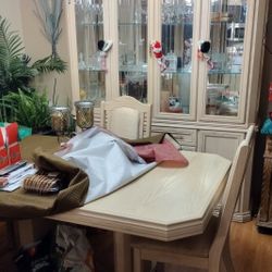 China cabinet & Table set