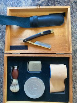 Naked Armor Shaving Kit