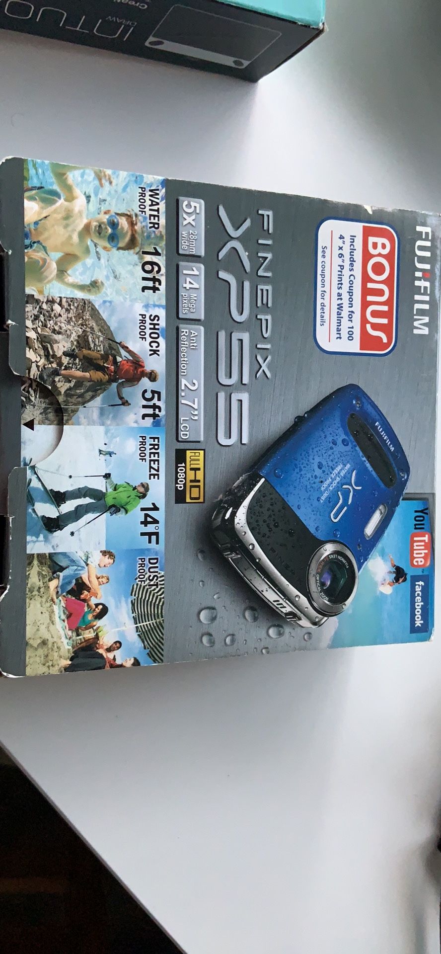 Waterproof underwater camera