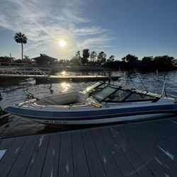 1989 Glastron GX-235