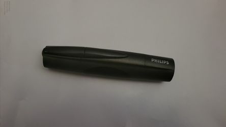 PHILLIPS NOSE HAIR TRIMMER W/NEW BATTERY